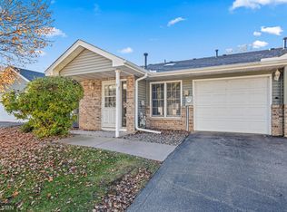 14812 58th St N APT 5D, Stillwater, MN 55082