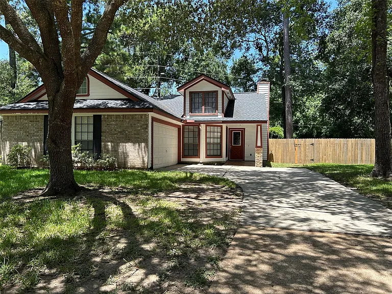 30443 Arborg Dr — Photo 2