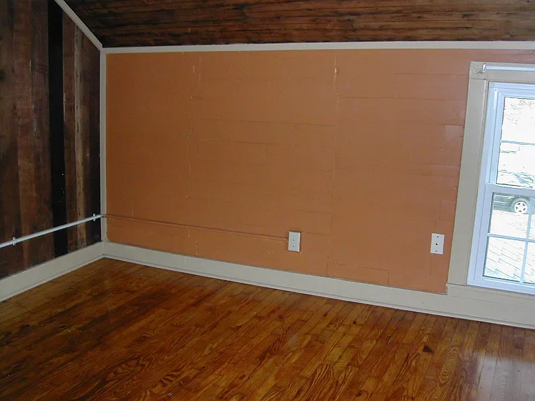 324 Center St #A — Photo 3