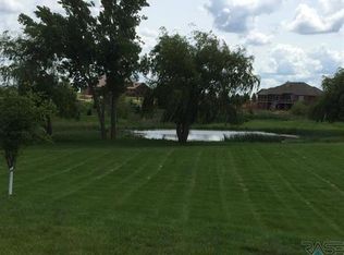 8008 W Windswept Circle, Sioux Falls, SD 57018