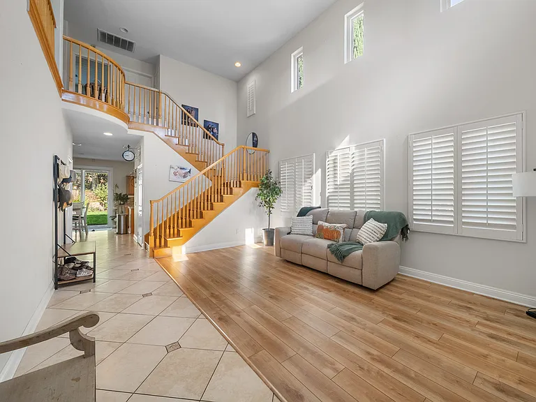 28643 Silverking Trl — Photo 4