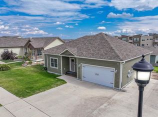 3715 Orange Willow St, Williston, ND 58801