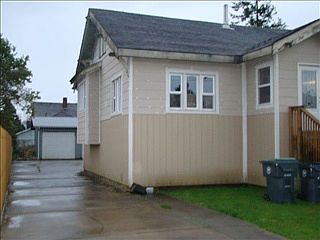 2nd image of 813 4th St