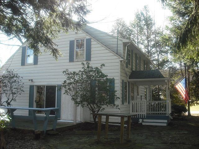 2nd image of 820 Ravine St