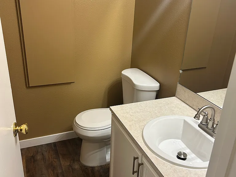 814 SE 153rd Ave #B — Photo 10
