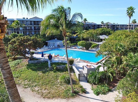 3rd image of 1800 Atlantic Blvd APT 223C