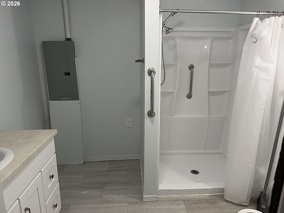 5th image of 227 Waite St