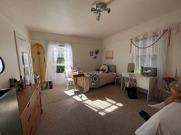 4th image of 2635 Hillegass Ave