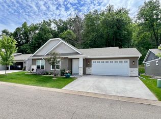 1180 Hewitt Blvd, Red Wing, MN 55066