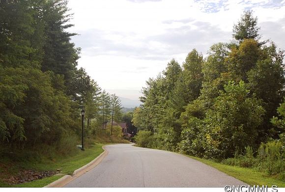 1st image of 101 Chimney Crest Dr