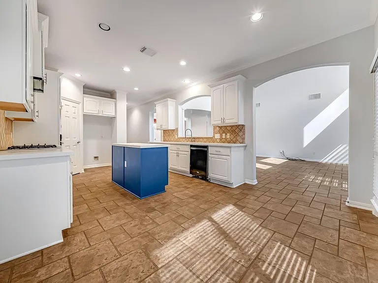 10311 Pitcataway Dr — Photo 6