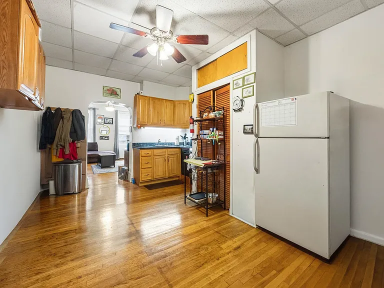 339 Park Ave #A — Photo 3