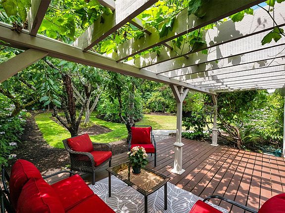 3rd image of 4958 Del Monte Ave