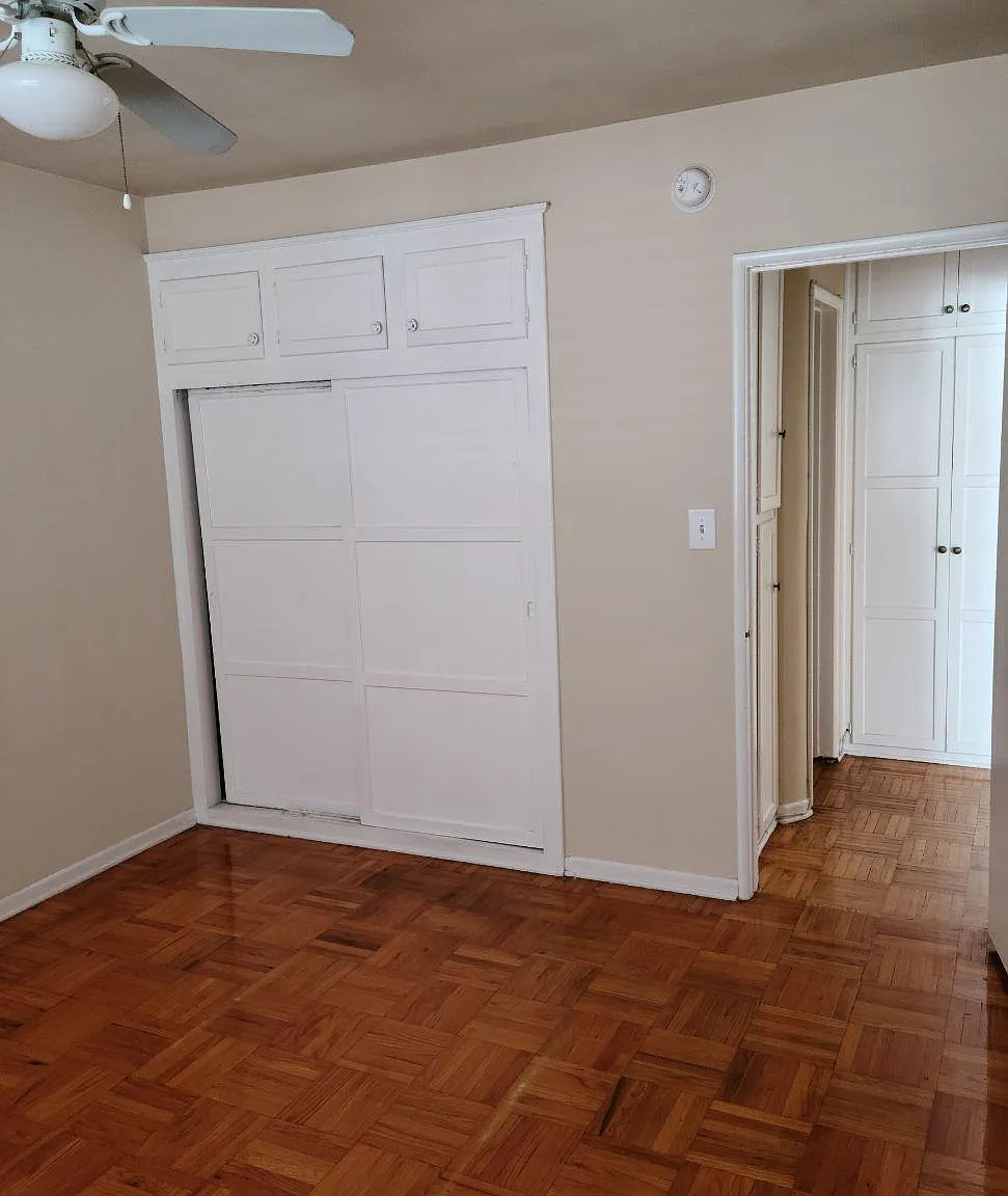 1741 N Kingsley Dr — Photo 4