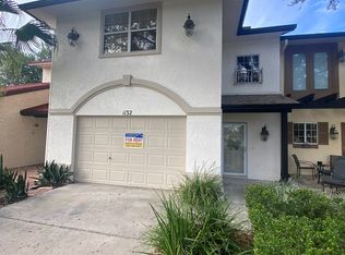 1132 Avenida De Las Casas, Lady Lake, FL 32159