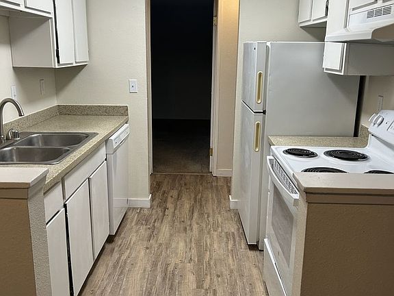 2nd image of 34015 1st Cir S #B