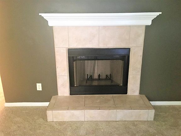 4th image of 4355 Summerlin Dr