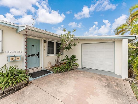 3rd image of 8760 SW 191st St
