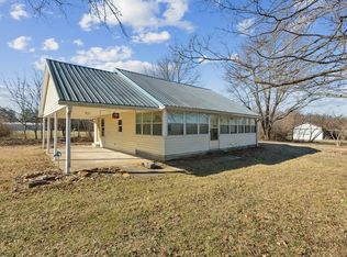 261 N Swamp Rd, Portland, TN 37148