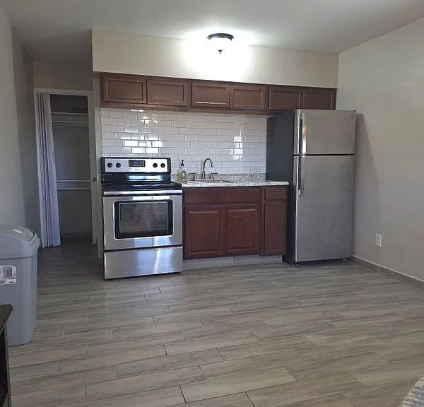 104 E Roosevelt Ave #4 — Photo 6
