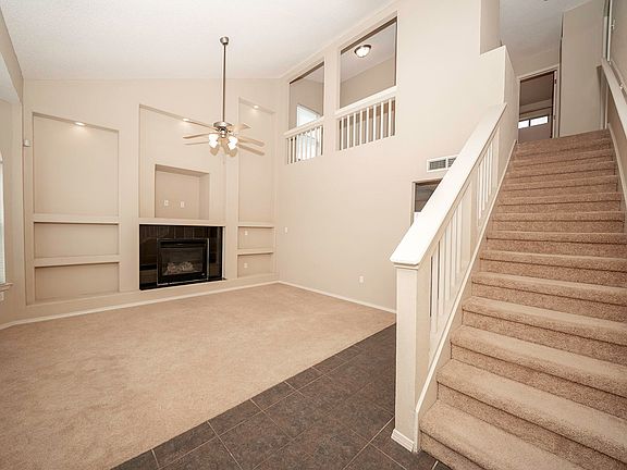 5th image of 6245 Lovebird Ln