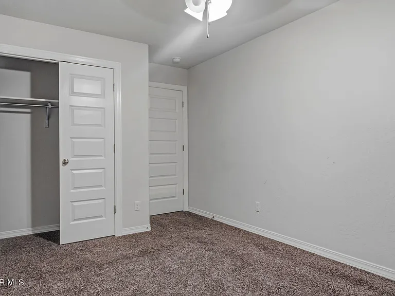 917 Airship Pl — Photo 36