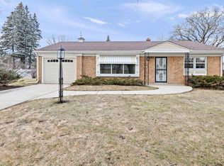 3816 Larson Ave, Rockford, IL 61108