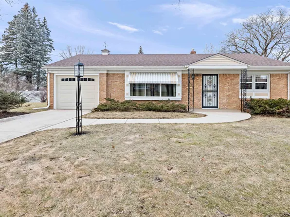 3816 Larson Ave, Rockford, IL 61108