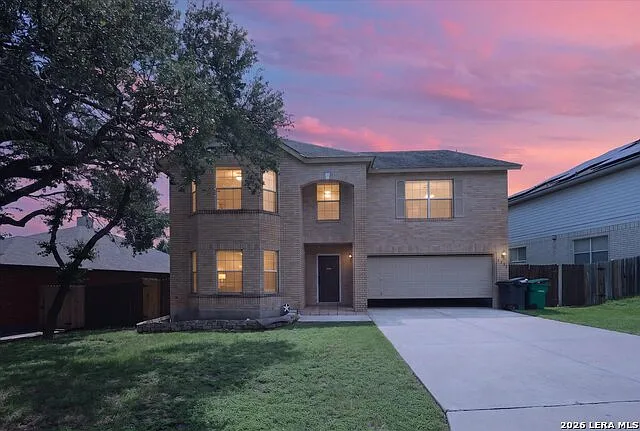 4 bed, 2.5 bath, 3445 sqft, $2,400 — Photo 1
