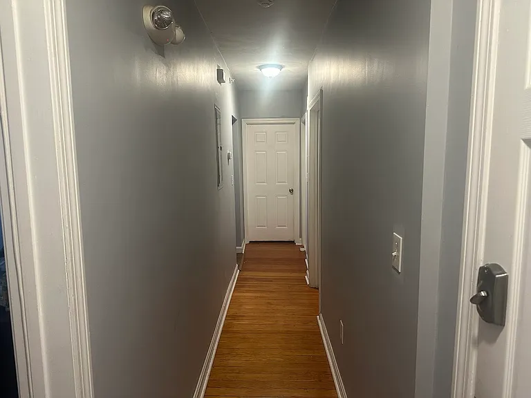 50 Derby St #2L — Photo 13