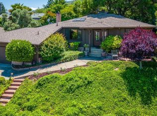 957 Fairway Ave, Ukiah, CA 95482