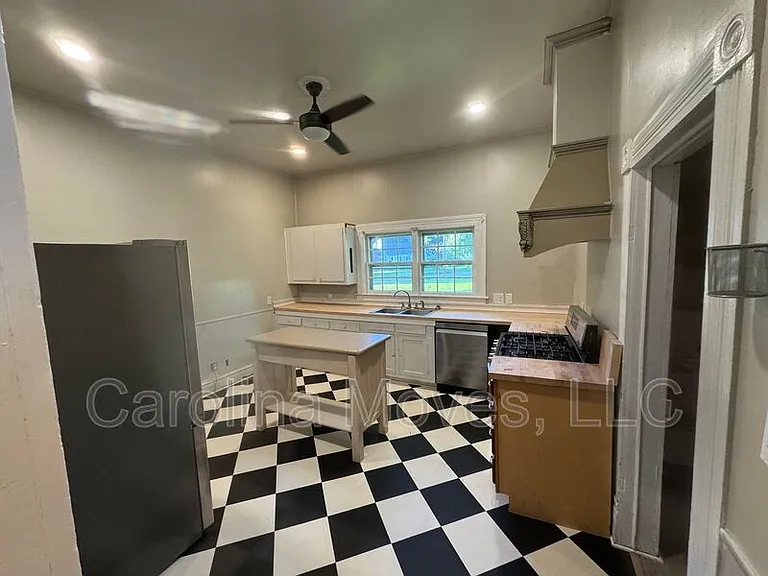 200 Pelham St — Photo 30