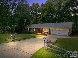 305 Heritage Cir, Statesville, NC 28625