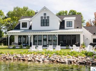 121 Willow Point Dr, Elysian, MN 56028