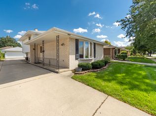 4433 Maple Ave, Brookfield, IL 60513