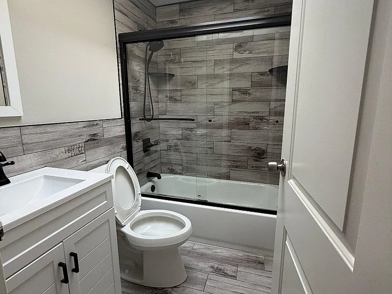3410 Ashfield Ln #2 — Photo 6