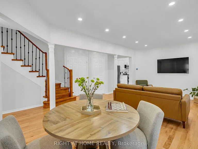 2029 Westmount Dr — Photo 7