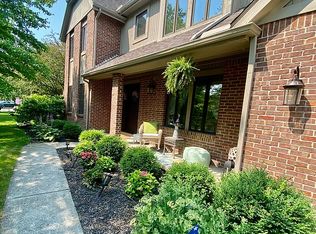 442 Berkshire Dr, Perrysburg, OH 43551