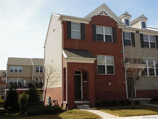 1st image of 27865 Middleton Dr #1