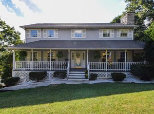 5183 Burnt Quarter Dr, Vinton, VA 24179