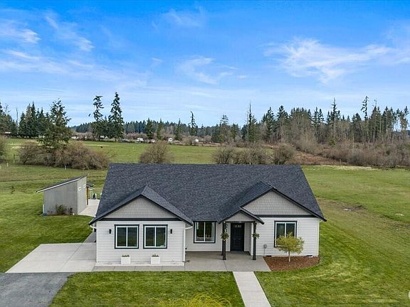 3rd image of 219 Bremgartner Road