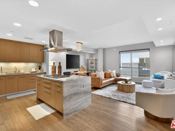 1755 Ocean Ave APT 702, Santa Monica, CA 90401