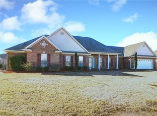 114 Ashton Oak Ct, Prattville, AL 36066