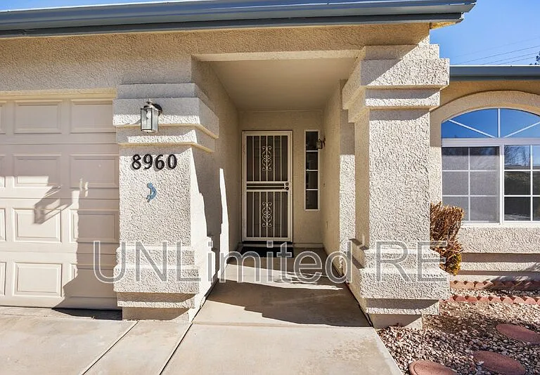 8960 E Volcano Dr — Photo 4