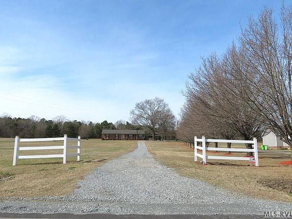 5th image of 1416 Thelma Rd