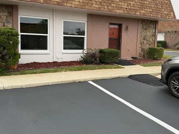 6125 Chesham Dr APT 1, New Port Richey, FL 34653