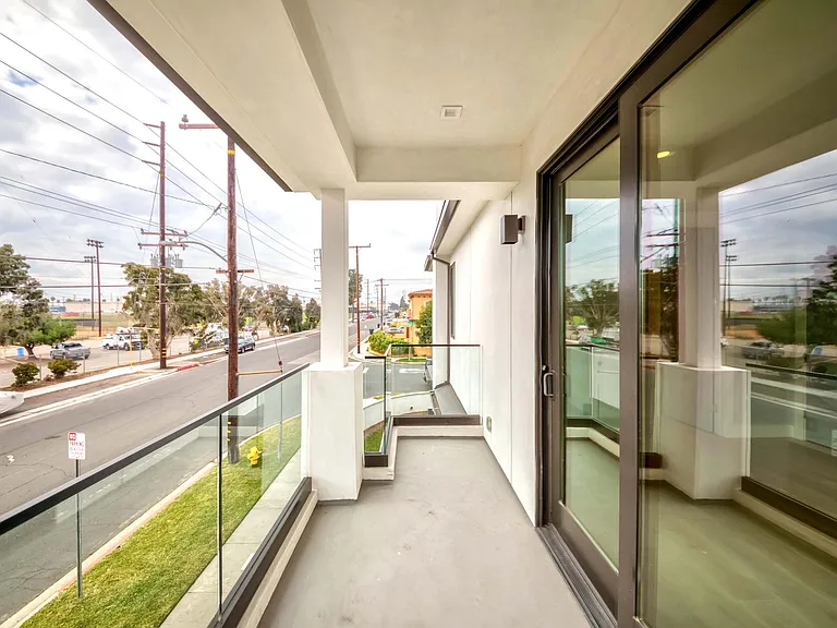 18538 Amie Ave — Photo 15