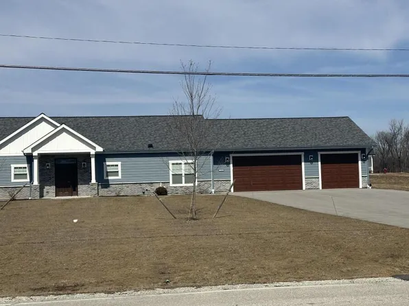 11960 West Edgerton AVENUE, Hales Corners, WI 53130