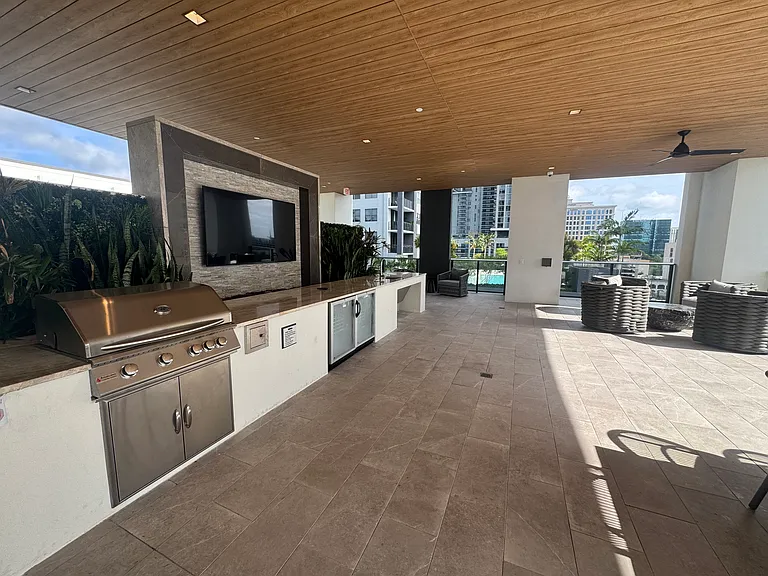 512 SW 4th Ave #A — Photo 11