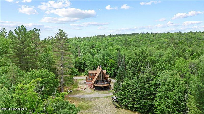 5th image of 77 Thurman Pond Road